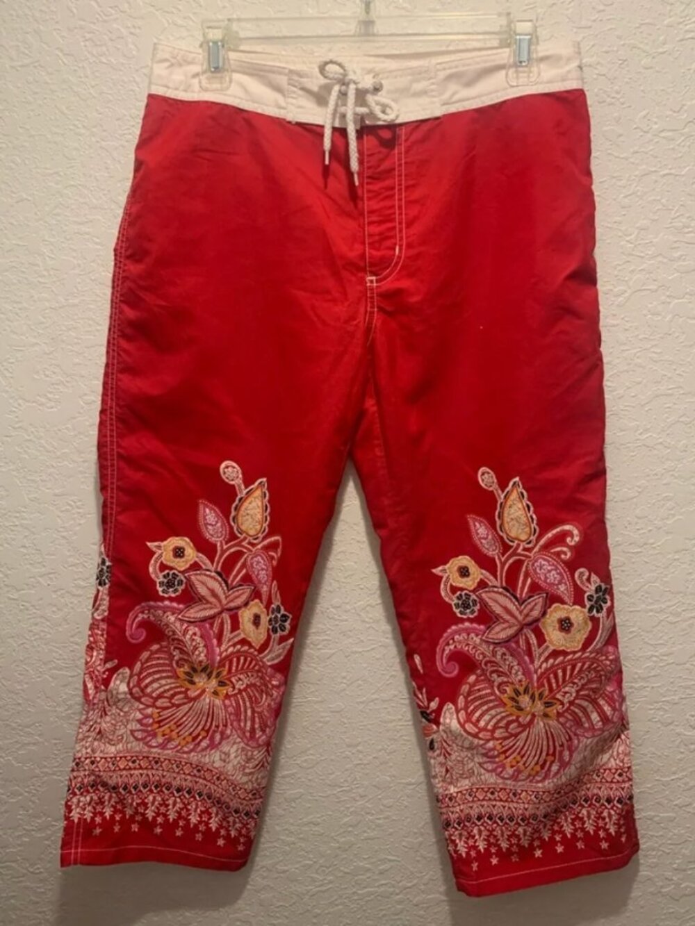 Vintage Guess Floral Board Short/Capri
